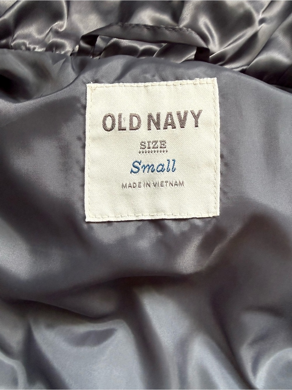 Old Navy Women’s Small Silver Gray Puffer Vest - Picture 5 of 6